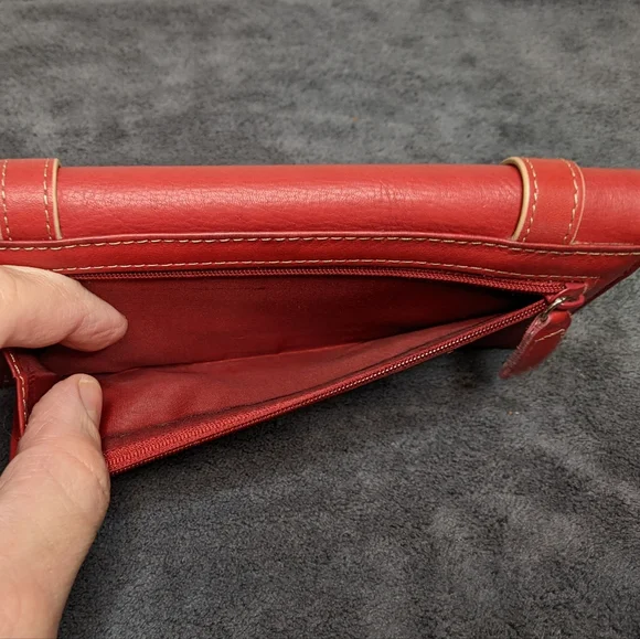 Kenneth Cole Genuine Leather Woman's clutch Wallet - Picture 11 of 16